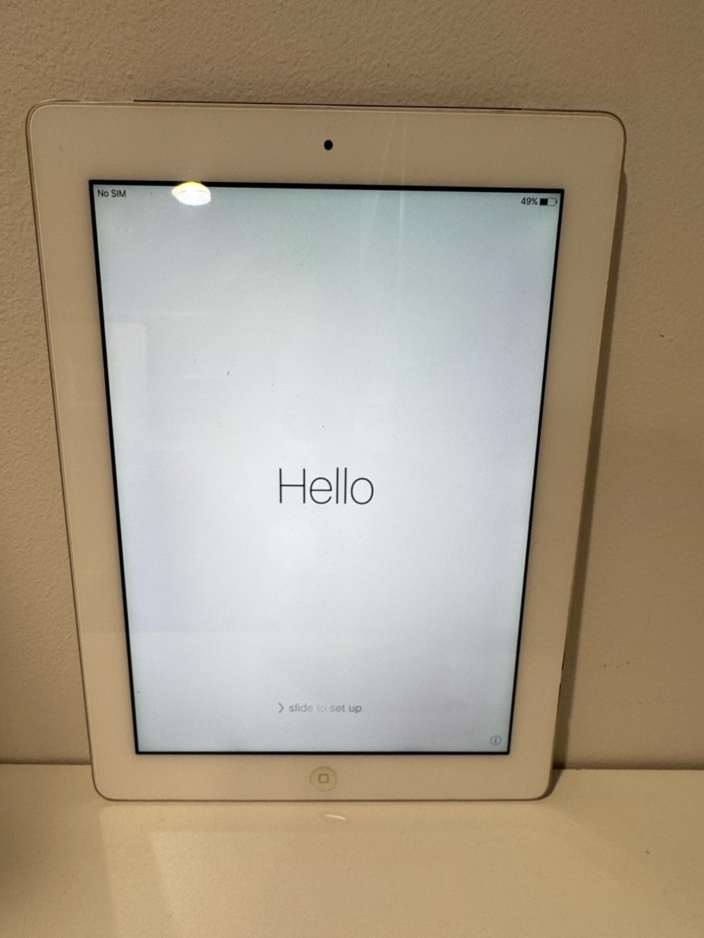 Apple iPad 3rd Gen (32GB, Wi-Fi + Cellular) White - iOS 9.3.6